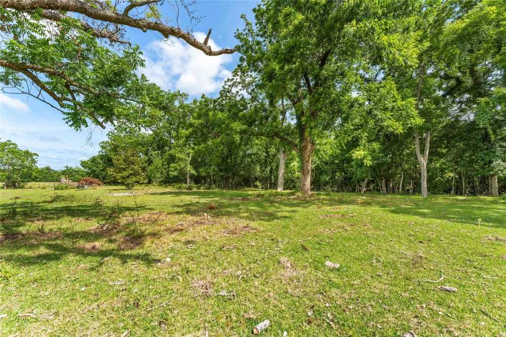 10840 Fm 442 Boling, TX 77420