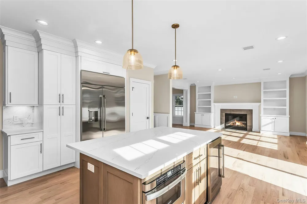 76 Wyoming Court Syosset, NY 11791
