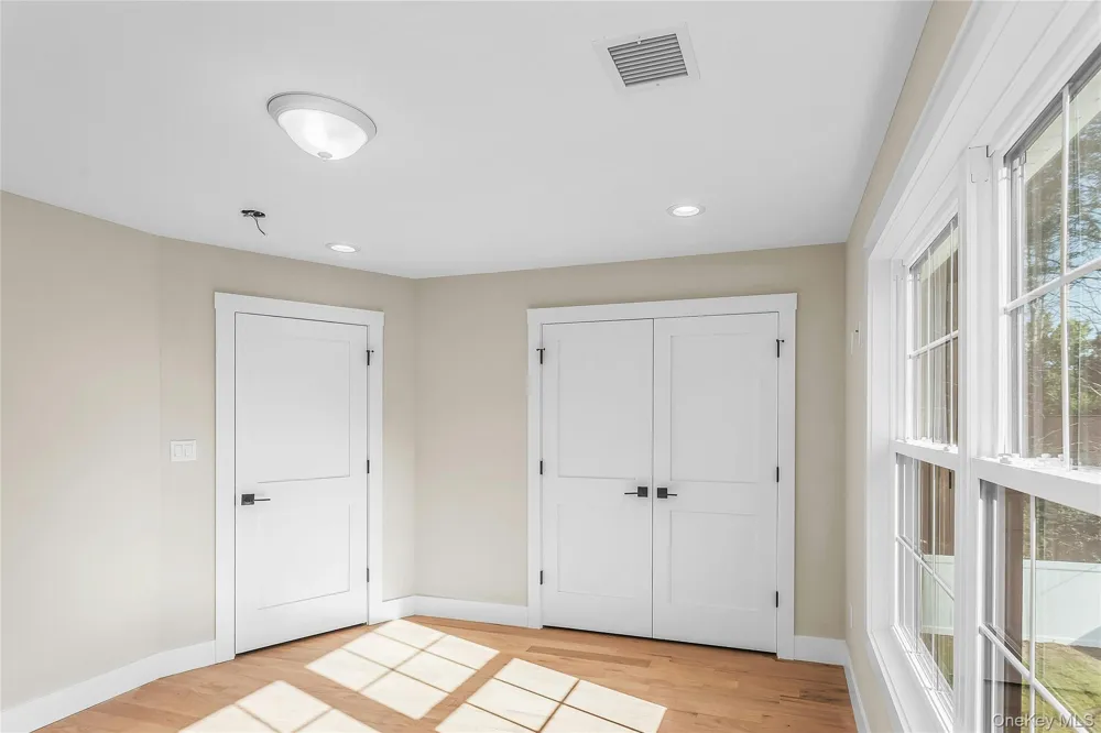 76 Wyoming Court Syosset, NY 11791