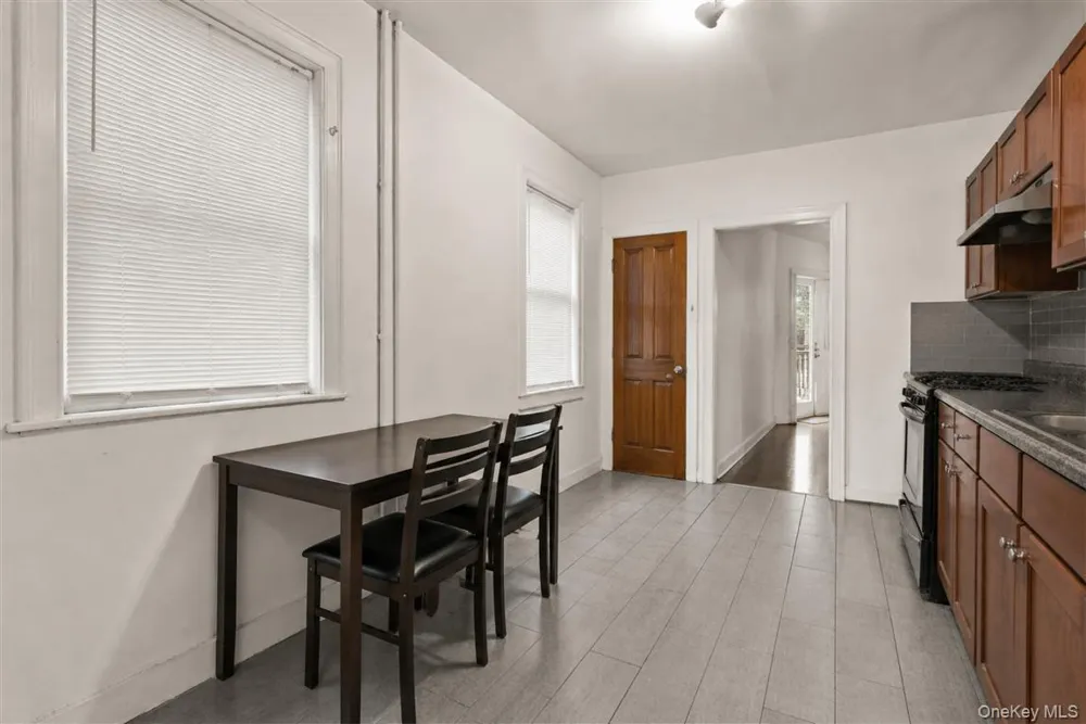 86-16 120th Street Richmond Hill, NY 11418