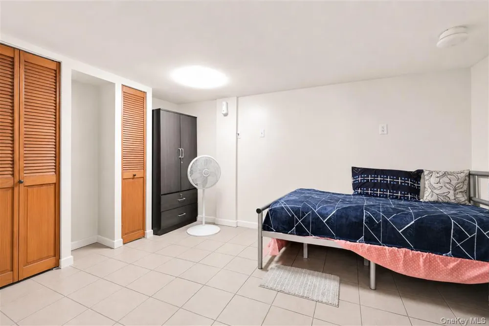 86-16 120th Street Richmond Hill, NY 11418
