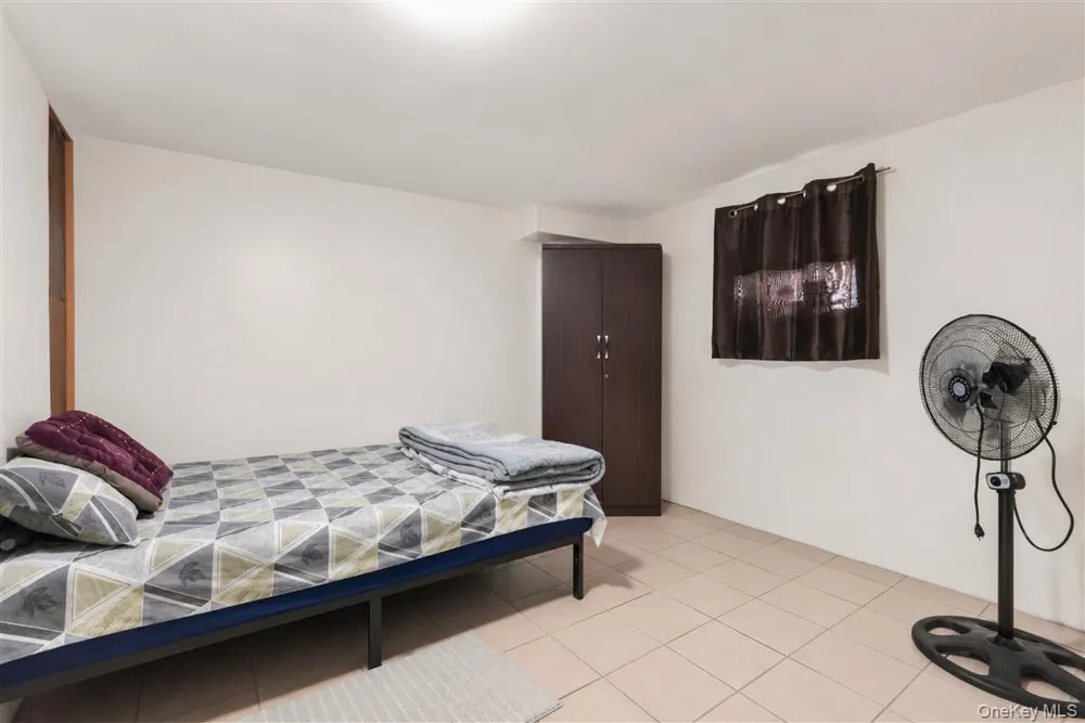 86-16 120th Street Richmond Hill, NY 11418
