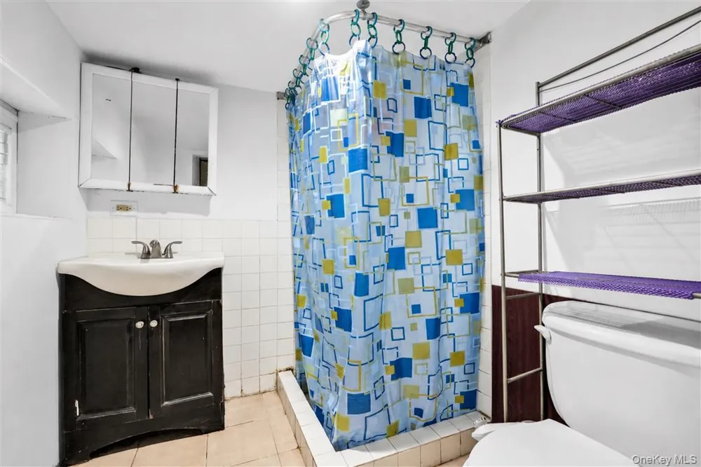 86-16 120th Street Richmond Hill, NY 11418