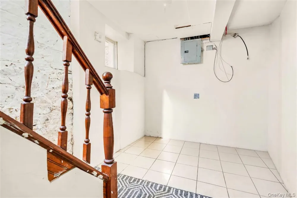 86-16 120th Street Richmond Hill, NY 11418