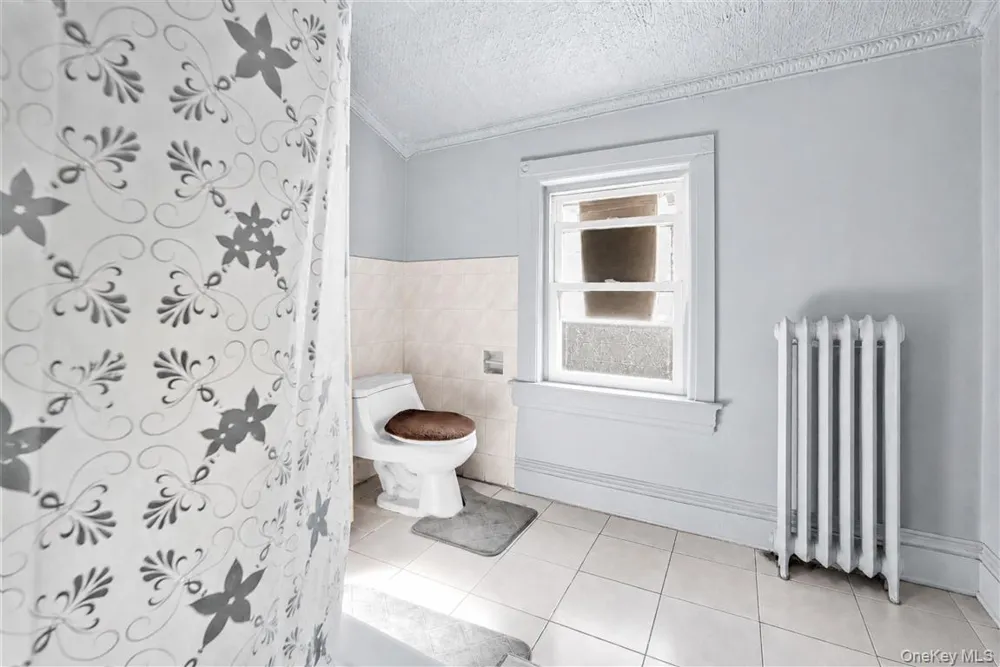 86-16 120th Street Richmond Hill, NY 11418