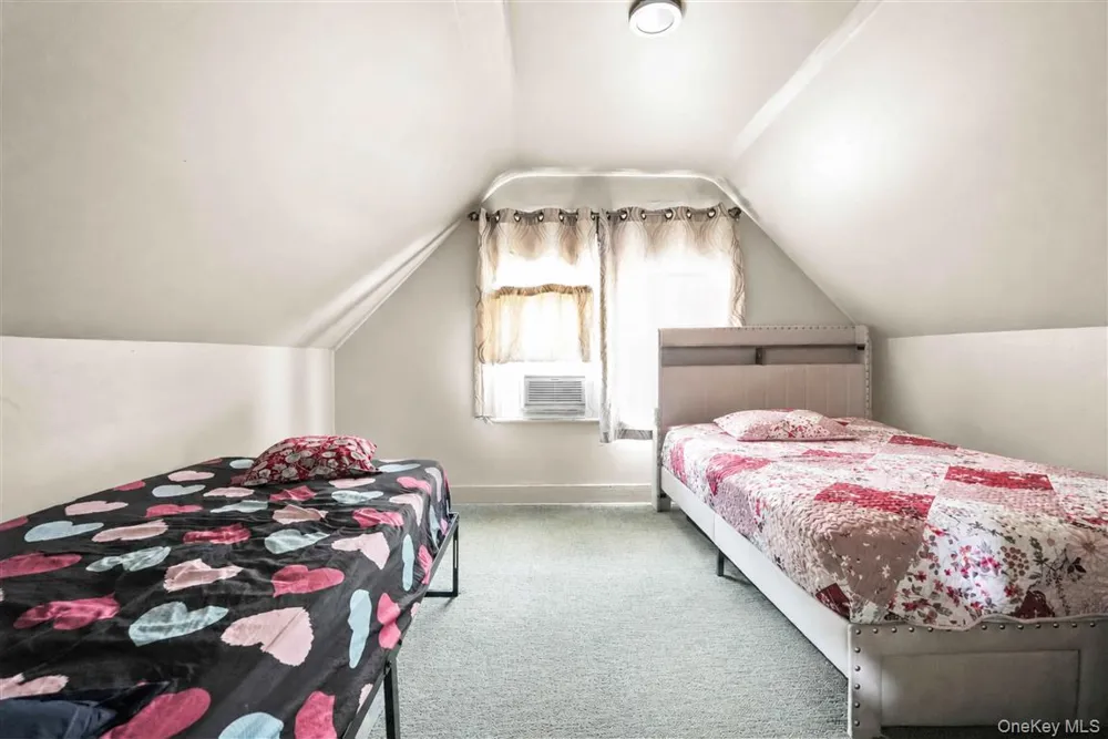 86-16 120th Street Richmond Hill, NY 11418