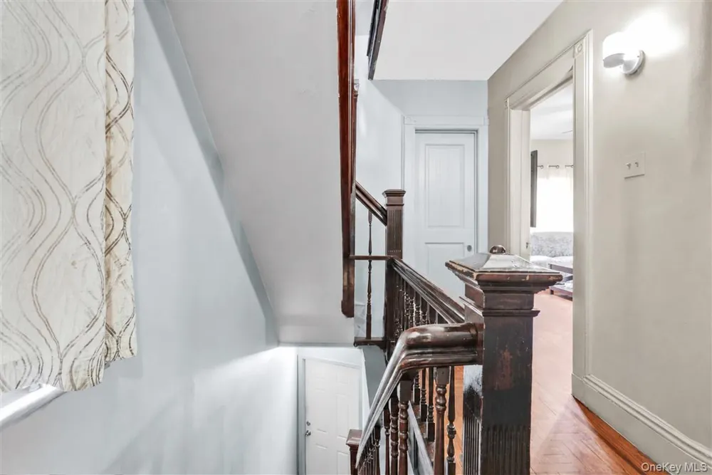 86-16 120th Street Richmond Hill, NY 11418