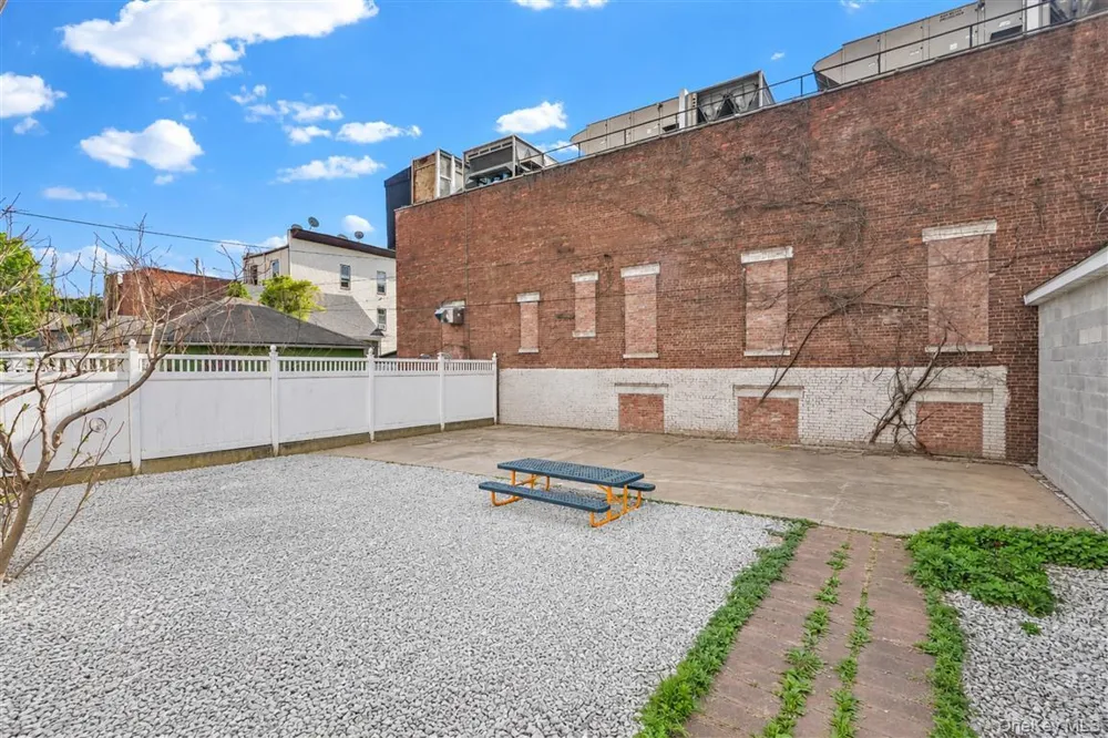 86-16 120th Street Richmond Hill, NY 11418