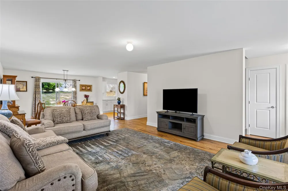3 Clear Creek Court Huntington Station, NY 11746