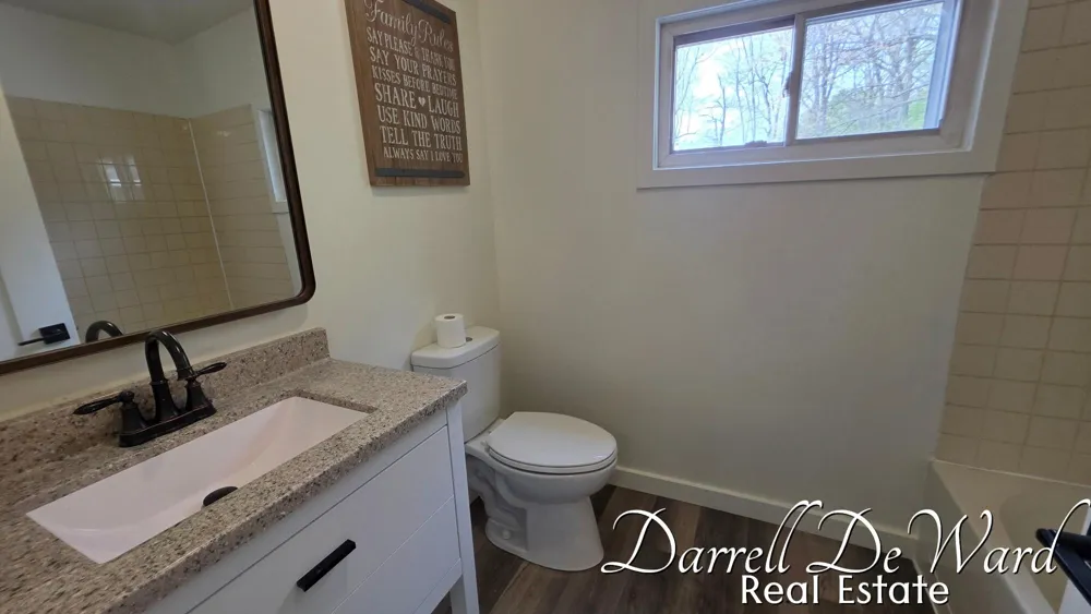 1710 Indiana Avenue Lansing, MI 48906