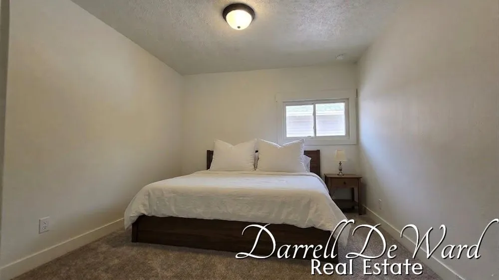 1710 Indiana Avenue Lansing, MI 48906