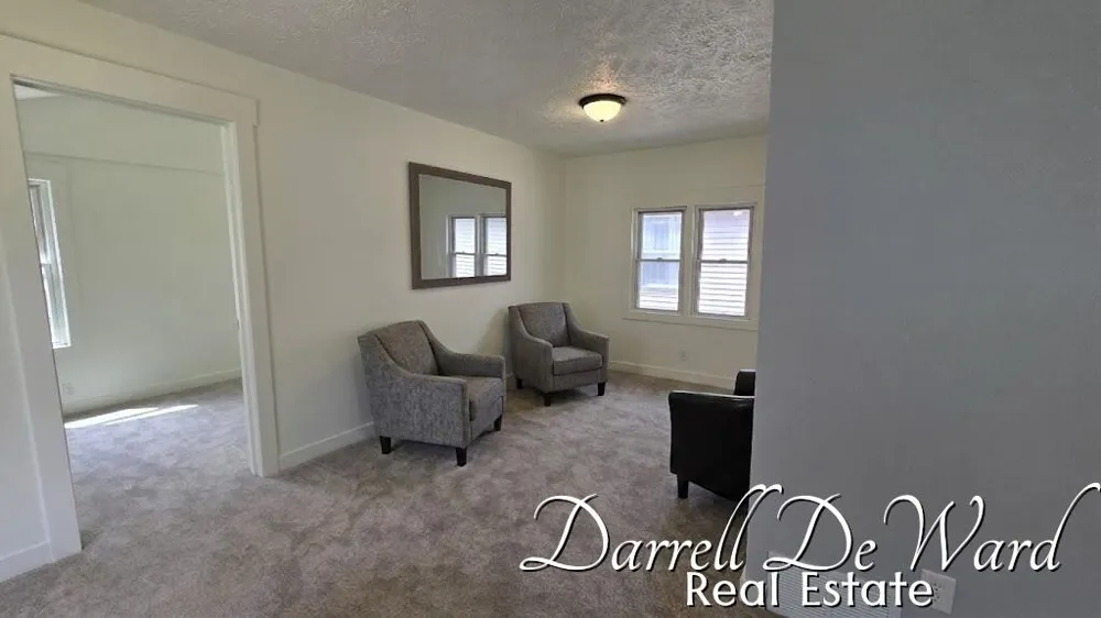 1710 Indiana Avenue Lansing, MI 48906