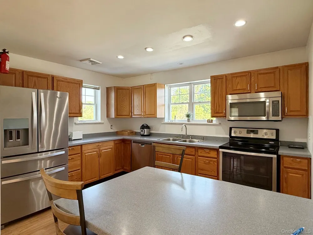 21 Ohandley Drive Amenia, NY 12501
