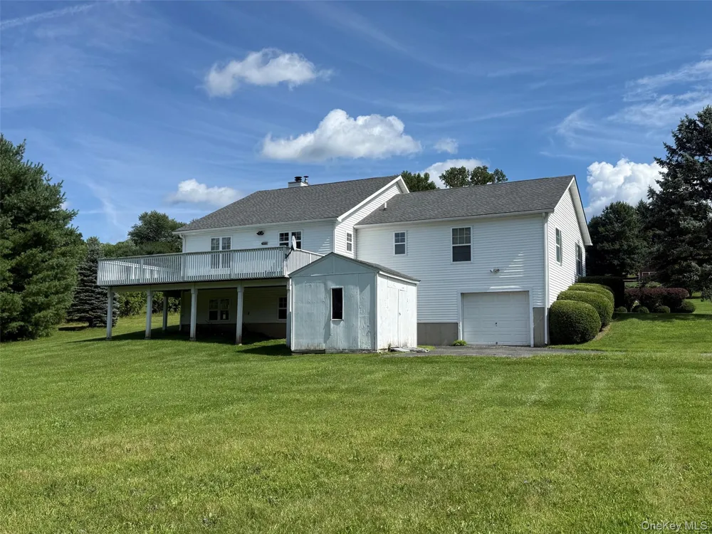 21 Ohandley Drive Amenia, NY 12501
