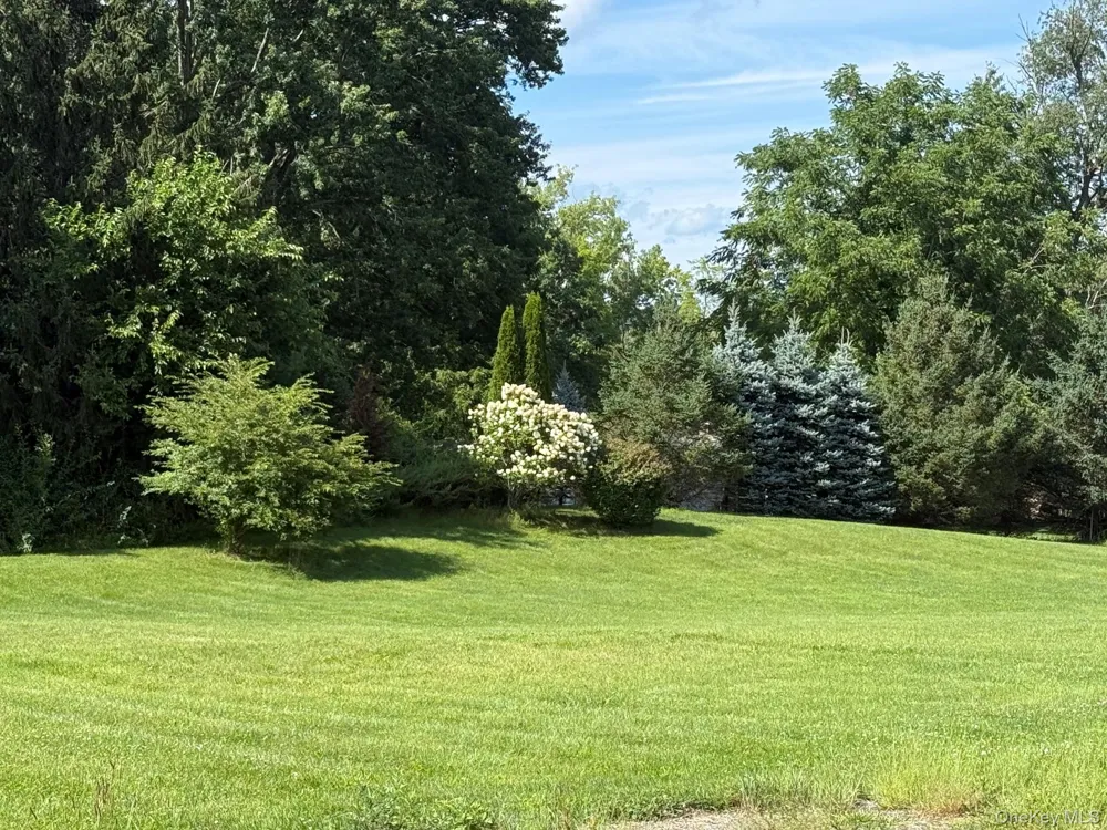 21 Ohandley Drive Amenia, NY 12501