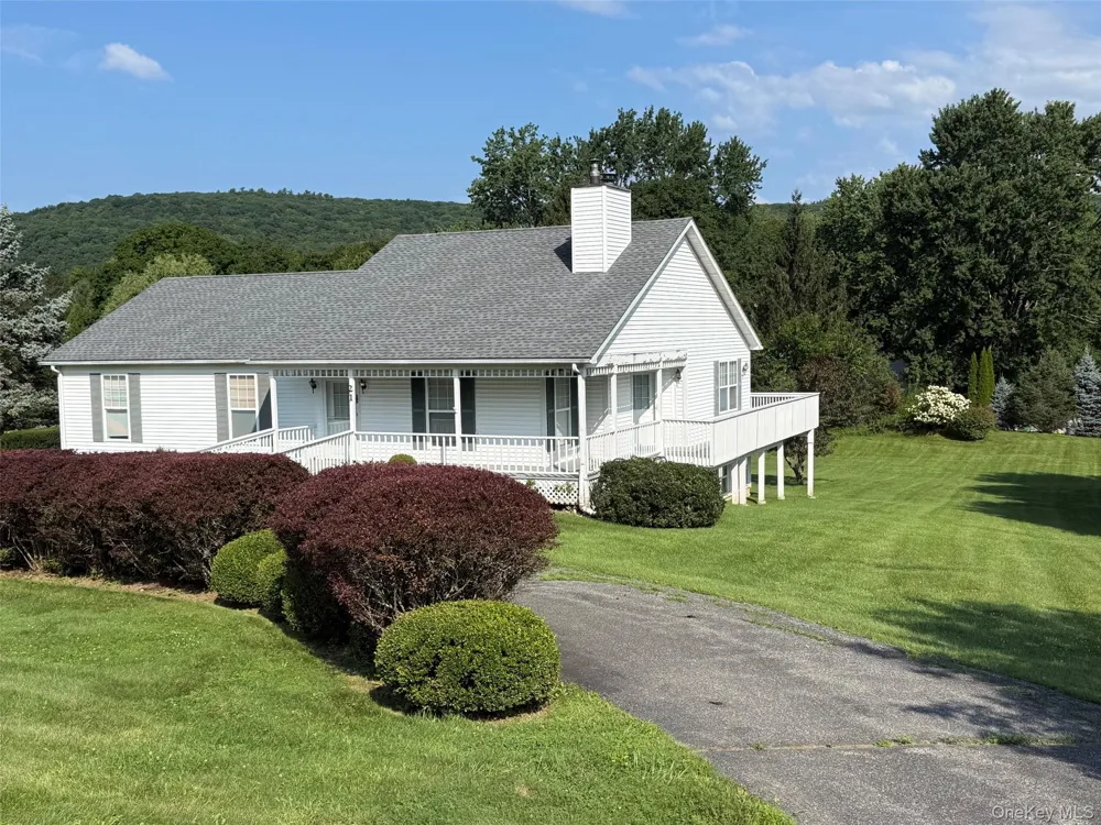 21 Ohandley Drive Amenia, NY 12501