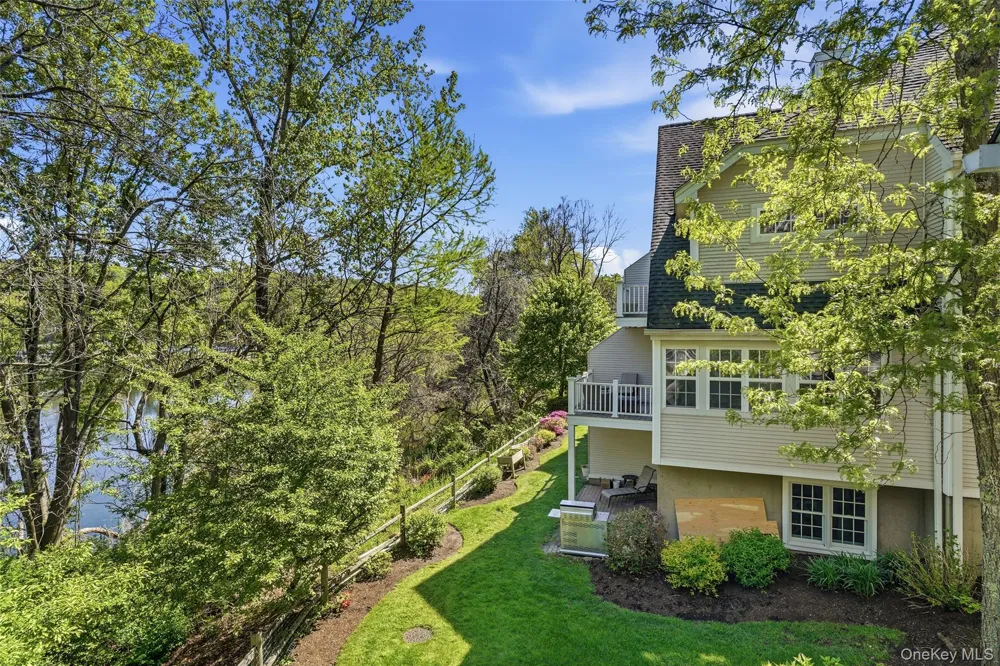 74 Lake Marie Lane #74 Bedford Hills, NY 10507