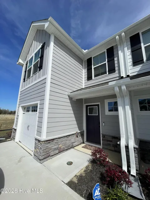 3178 Edgehill Drive