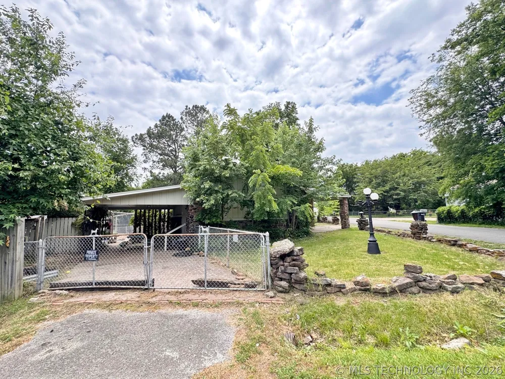 110 Brewer Avenue Tahlequah, OK 74464