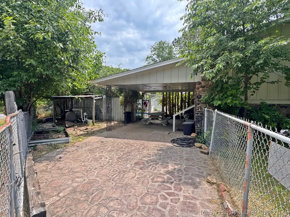 110 Brewer Avenue Tahlequah, OK 74464