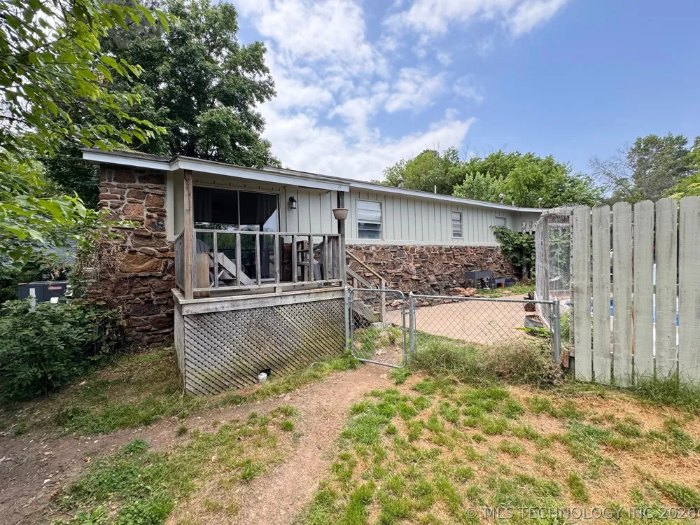 110 Brewer Avenue Tahlequah, OK 74464