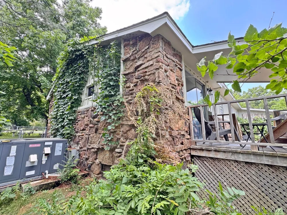 110 Brewer Avenue Tahlequah, OK 74464