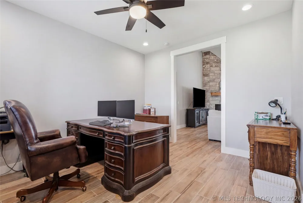 5882 E 171st Street S Bixby, OK 74008