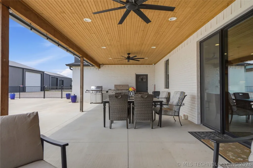 5882 E 171st Street S Bixby, OK 74008