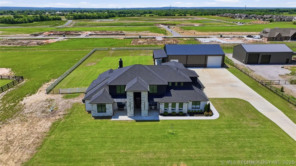 5882 E 171st Street S Bixby, OK 74008