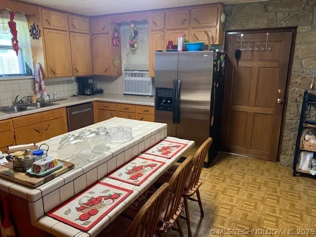 910 W Pogue Street Cleveland, OK 74020