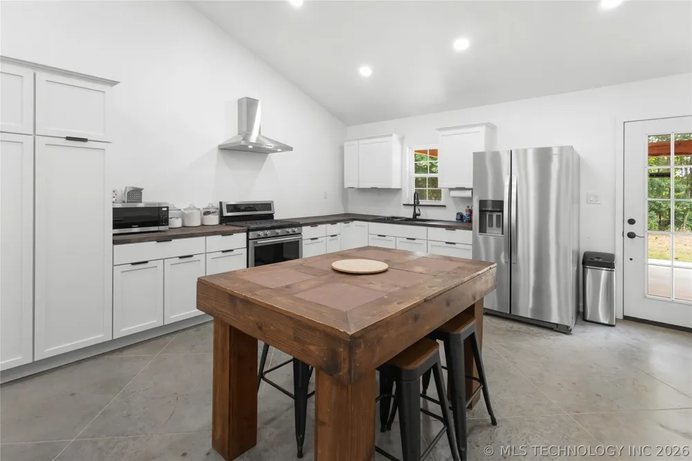 420728 E 1168 Eufaula, OK 74426