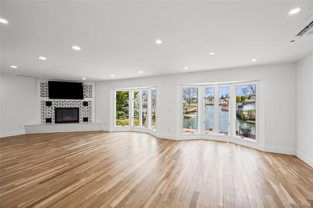 119 Alhambra Road Massapequa, NY 11758