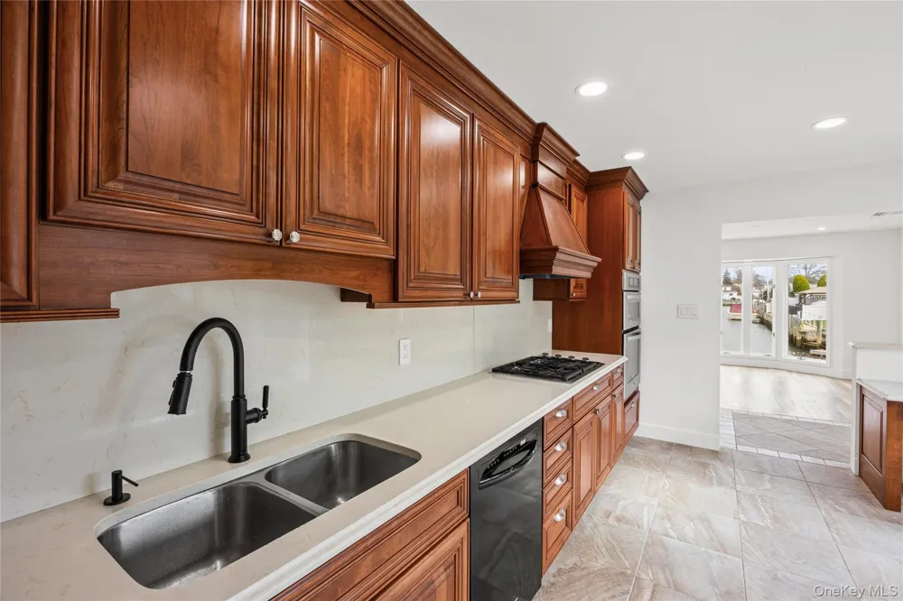 119 Alhambra Road Massapequa, NY 11758