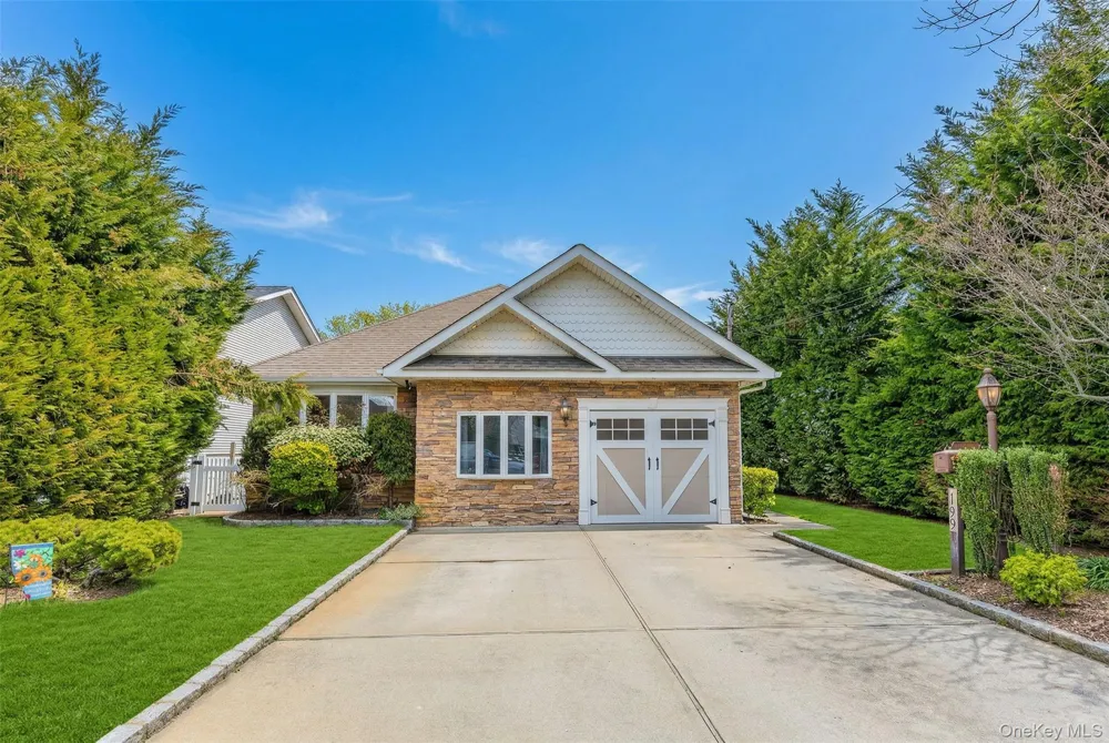 119 Alhambra Road Massapequa, NY 11758