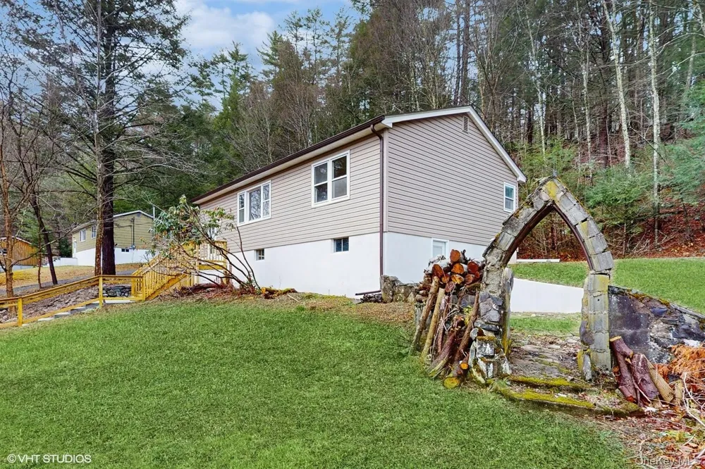 736 State Route 55 Napanoch, NY 12458