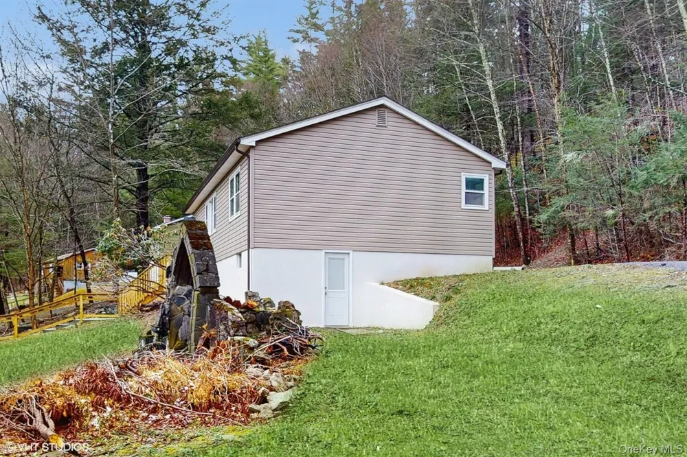 736 State Route 55 Napanoch, NY 12458