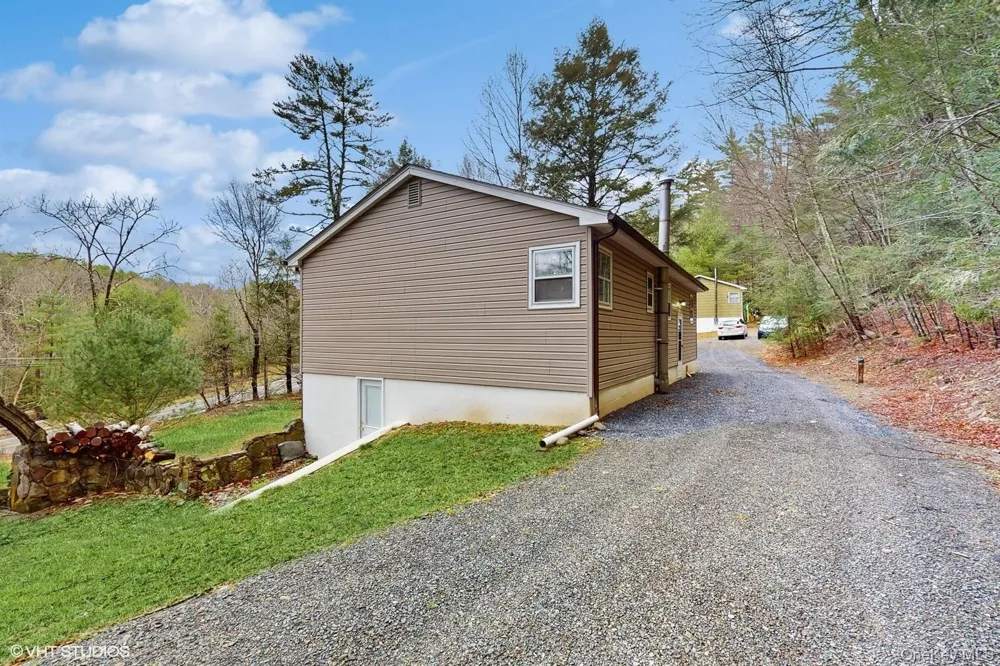 736 State Route 55 Napanoch, NY 12458