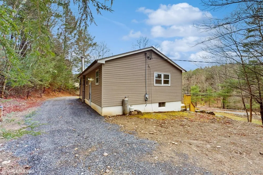 736 State Route 55 Napanoch, NY 12458
