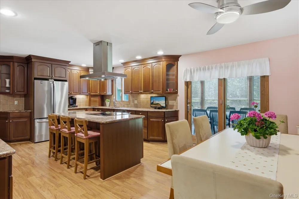 11 Mimosa Place Shelter Island, NY 11964