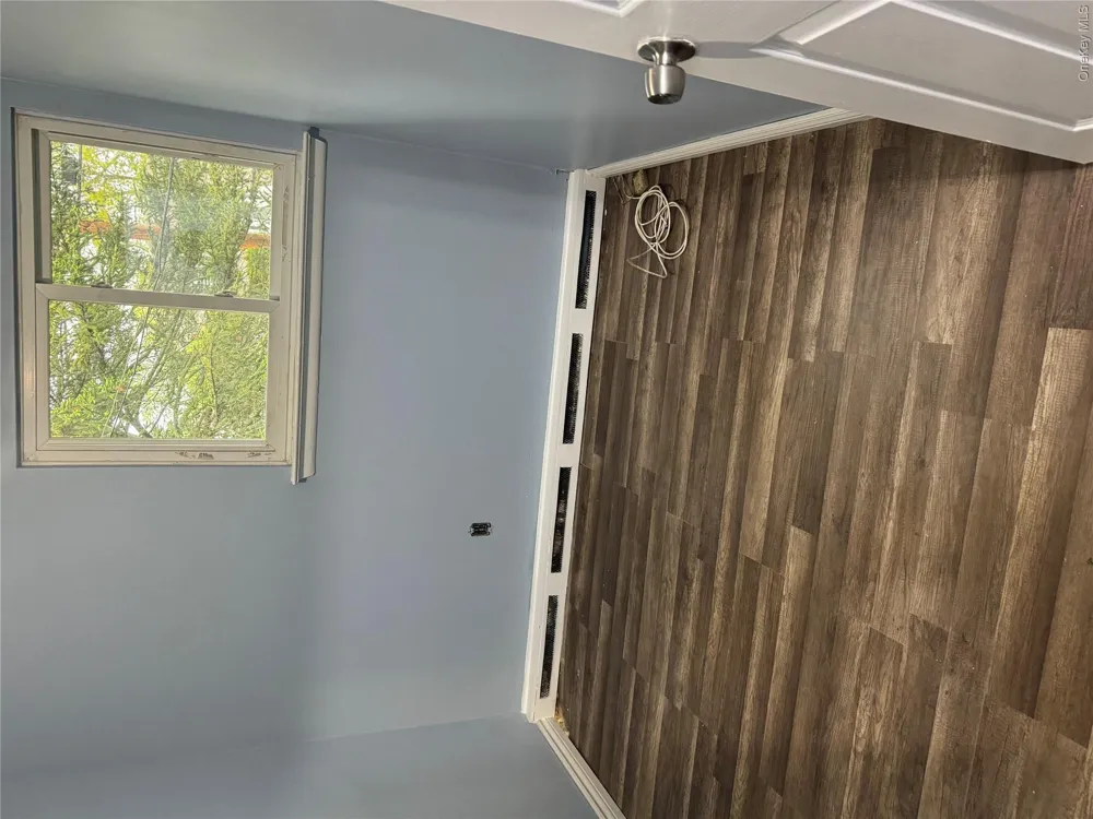 26 Jefferson ave Avenue Amityville, NY 11701
