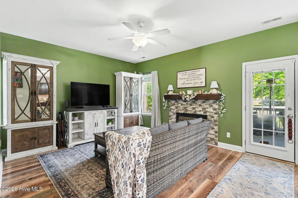 89 Bison Lane Lillington, NC 27546
