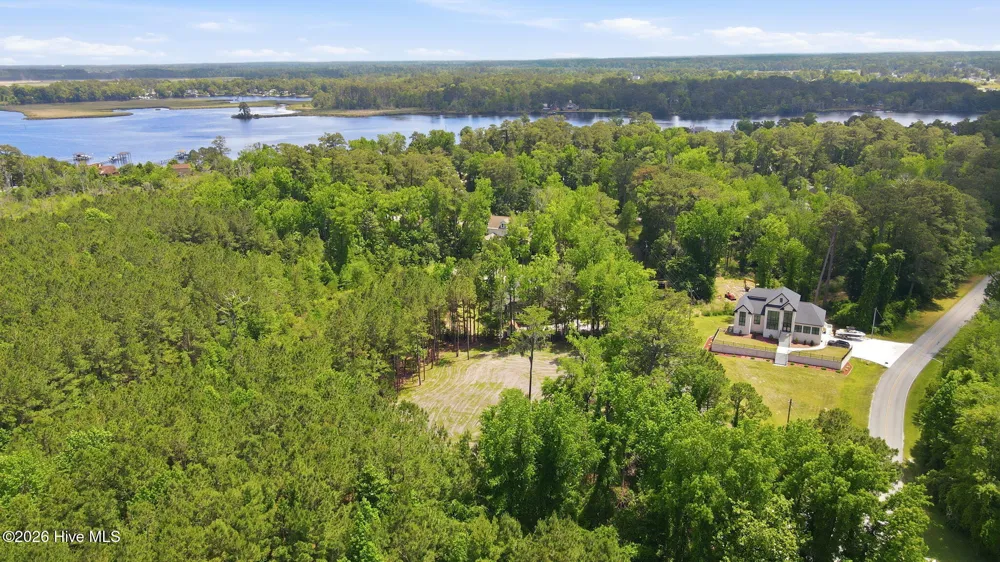 163 Trent Shores Drive Trent Woods, NC 28562