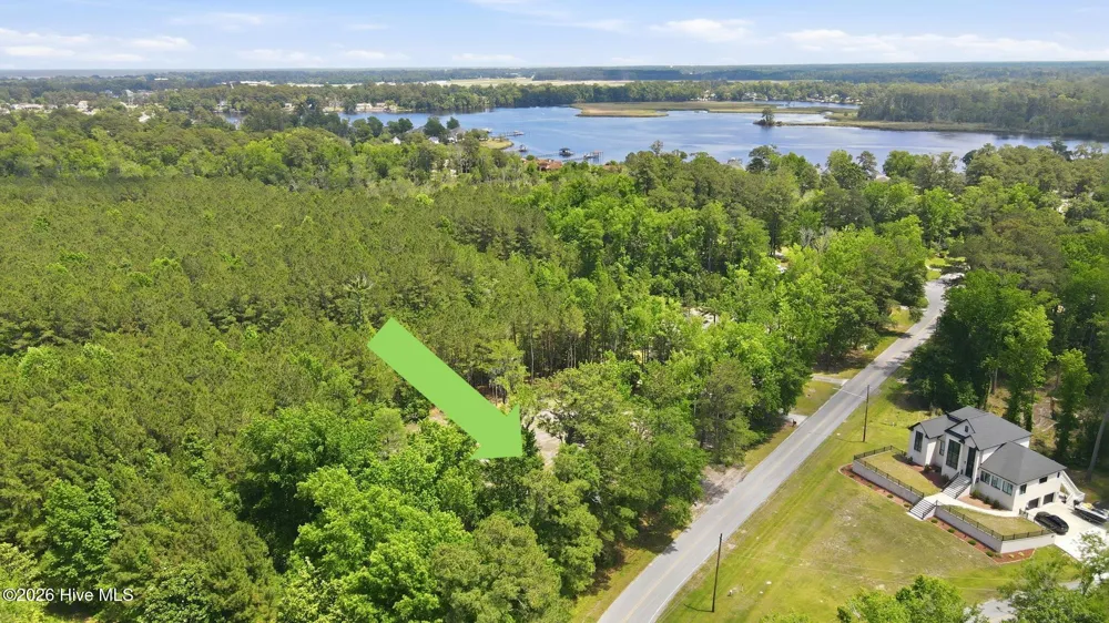 163 Trent Shores Drive Trent Woods, NC 28562