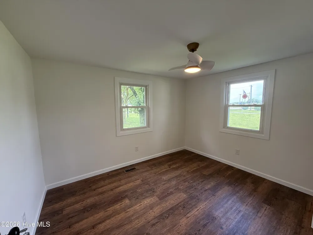 9936 Hobbton Highway Clinton, NC 28328