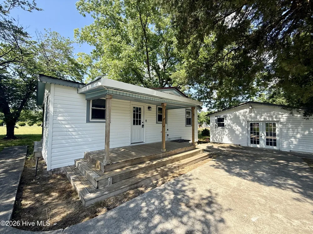 9936 Hobbton Highway Clinton, NC 28328