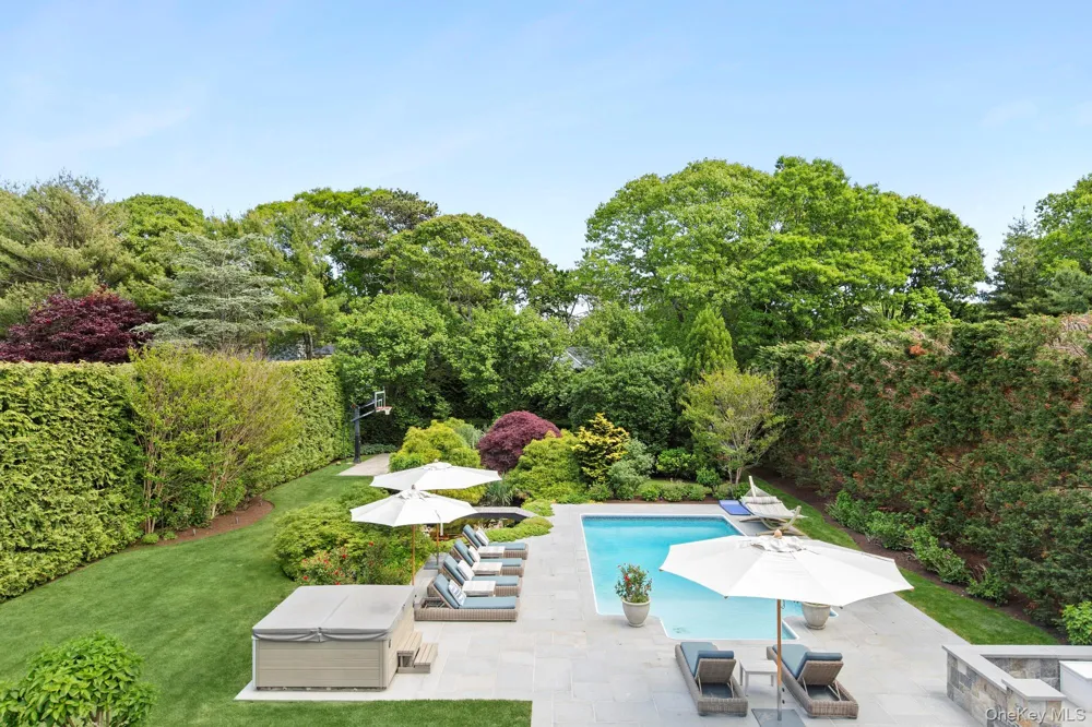 90 Rogers Avenue Westhampton Beach, NY 11978