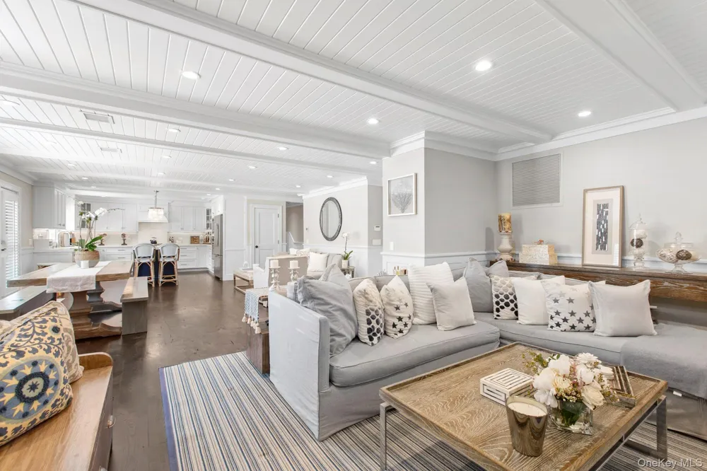 90 Rogers Avenue Westhampton Beach, NY 11978