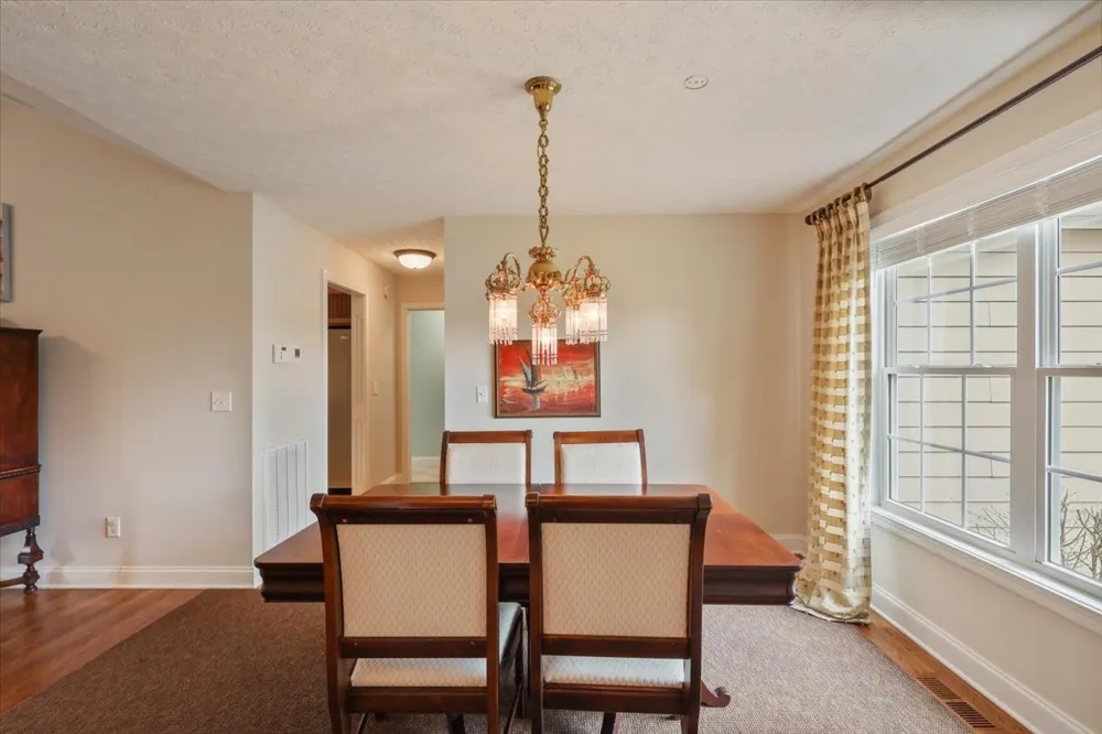 936 Aristides Dr Bowling Green, KY 42104