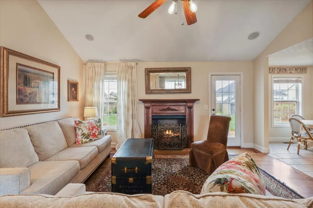 936 Aristides Dr Bowling Green, KY 42104