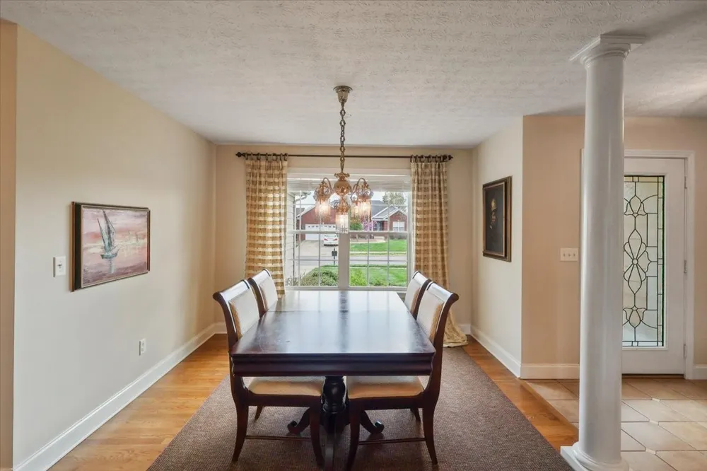 936 Aristides Dr Bowling Green, KY 42104